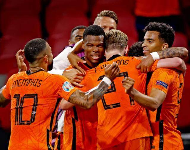 1624720751155061912.jpg 09476b70-46f0-4680-9506-e1935e66a4e3.jpg